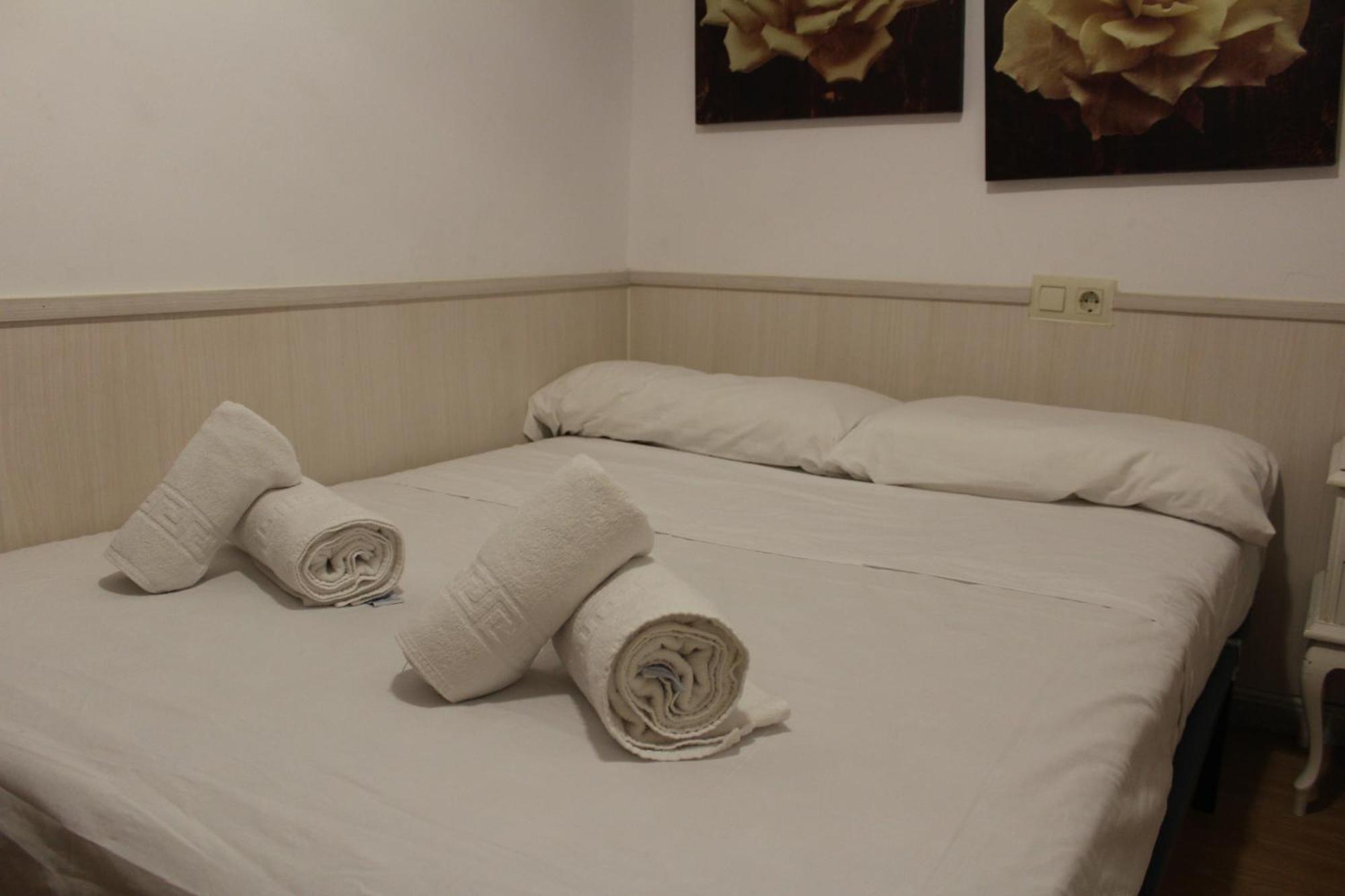Aires De Gredos/Bajo Apartment กันเดเลดา ภายนอก รูปภาพ