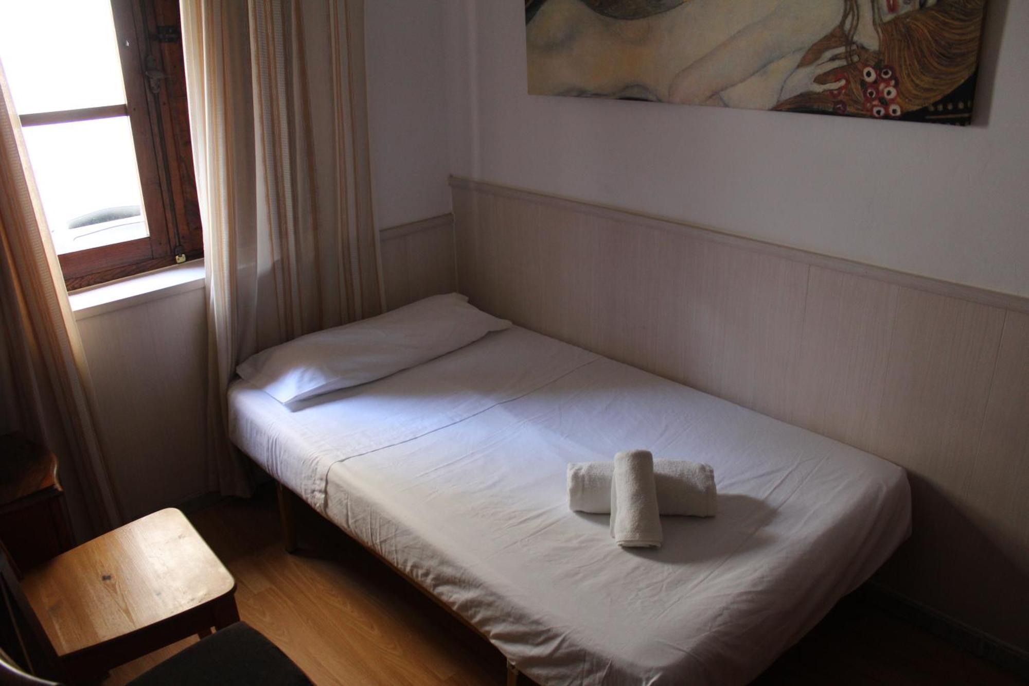 Aires De Gredos/Bajo Apartment กันเดเลดา ภายนอก รูปภาพ